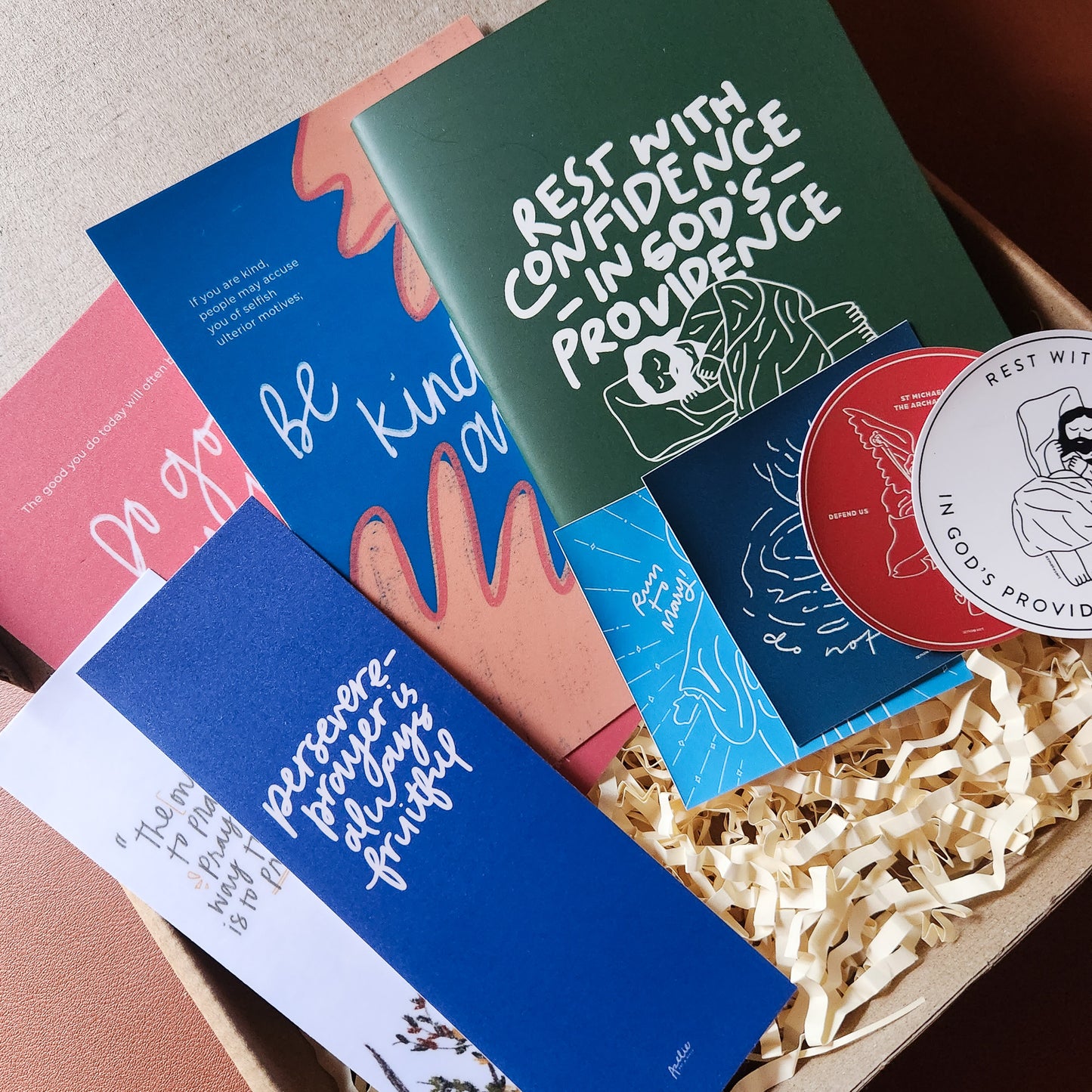 Holy Friends gift set